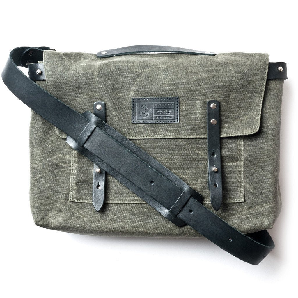 Canvas Messenger Bag Navy