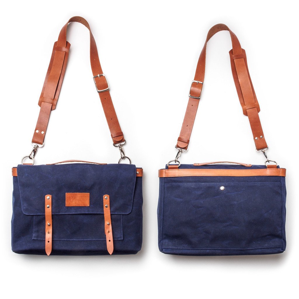 Canvas Messenger Bag Navy
